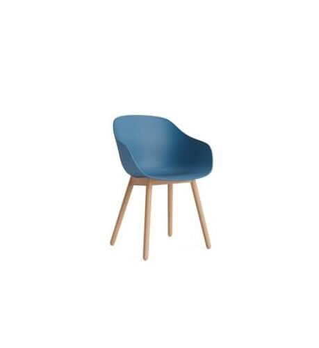 Hay - About A Chair AAC 212 - azure blue 2.0 - chêne verni (à base d'eau) - patins standards en plastique - Bleu