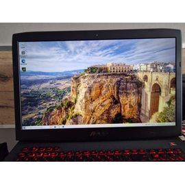 ASUS ROG G751JT-T7031H - 17" Intel Core i7-4710HQ - 2.49 Ghz - Ram 8 Go - DD 1.512 To