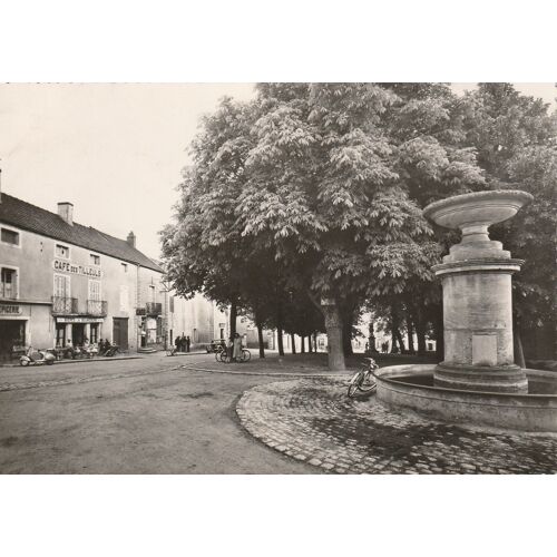 Messigny Place Et Fontaine