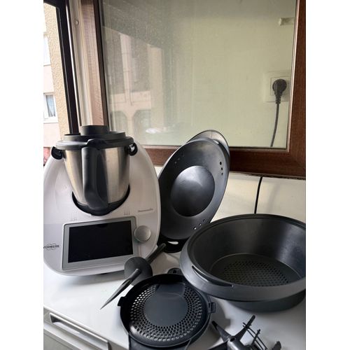 Thermomix tm6, acheter en Avril 2024, idéal pour cuisiner facilement les plats, sauces, desserts, et bien plus grâce à ses nombreuses fonctions: cuisson,mixage, pétrissage, vapeur,etc¿