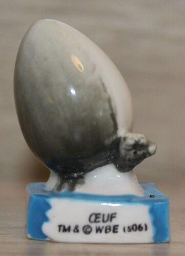 Fève Oeuf _ Série Happy Feet ( Brillante) Alcara (2007 ) Ref 003