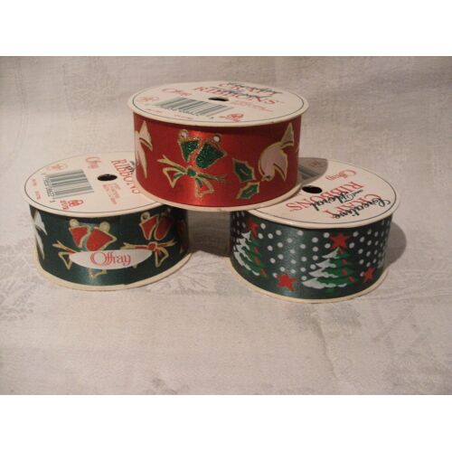 3 rouleaux ruban imprimés Noel de 2,74 metres / 1 rouge + 2 verts differents