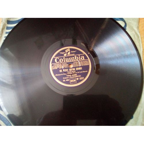 Pres Du Feu Qui Chante / Ce N'est Qu'un Songe