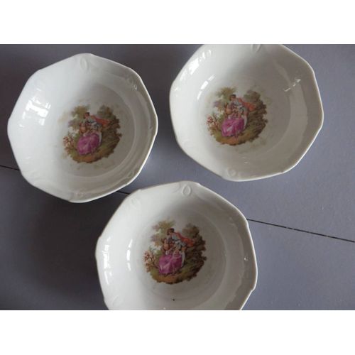 3 Ramequins En Porcelaine