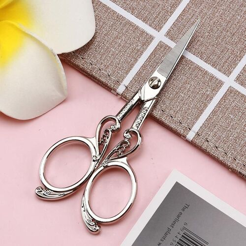 Whaley, Royce, & Co.'s Condensed Catalogue And Price Lists Of Musical Instruments, And Trimmings For Same [Microform]