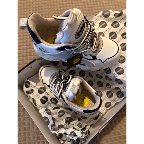 Buffalo London Platform Sneakers - Size 40 - Cream White