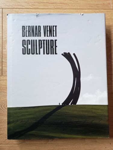 Bernar Venet, Sculpture