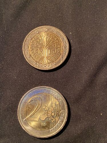 Piece 2 Euros 2001 Très Bon État