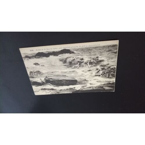 Carte Postale Rochers Entre Chatelaillon Plage Et Angoulins- En L'état Sur Les Photos