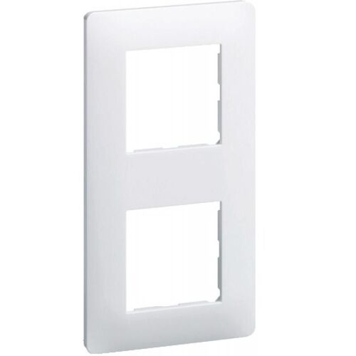 Plaque blanche 4 postes Essensya