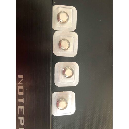 Lot de 4 piles boutons