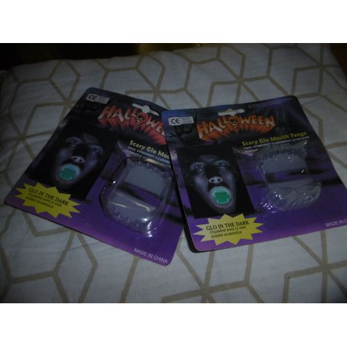 Dentier Illuminant La Bouche Dans Le Noir Halloween Hl178