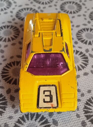 MATCHBOX SUPERFAST MB27 LAMBORGHINI COUNTACH