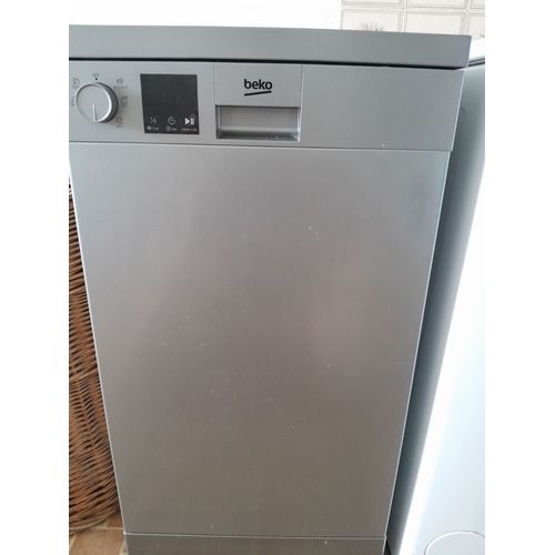 Machine lave vaisselle marque BEKO