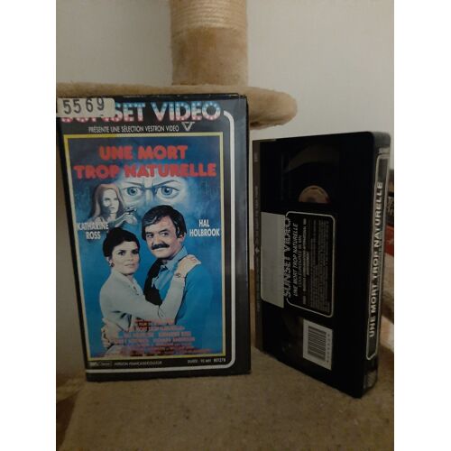 Vhs Une Mort Trop Naturelle Sunset