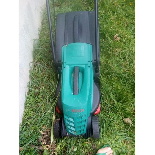 Pour pièces Tondeuse BOSCH Rotak 32