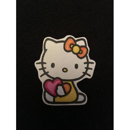 (139) Punchs Hello Kitty