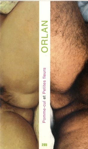 Pomme-Cul Et Petites Fleurs