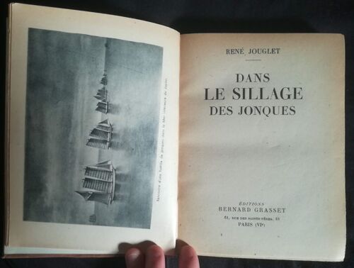Dans Le Sillages Des Jonques