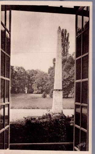 Carte Postale De Rueil-Malmaison (Yvelines) Palais De La Malmaison : Vue Sur Le Parc