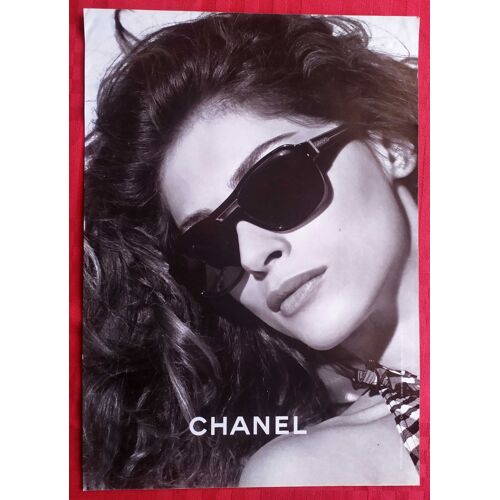 Publicité Papier - Lunettes Chanel De 2018