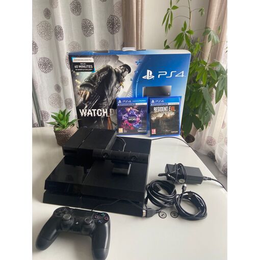 PS4 1 To + 2 manettes + 6 jeux - Consoles