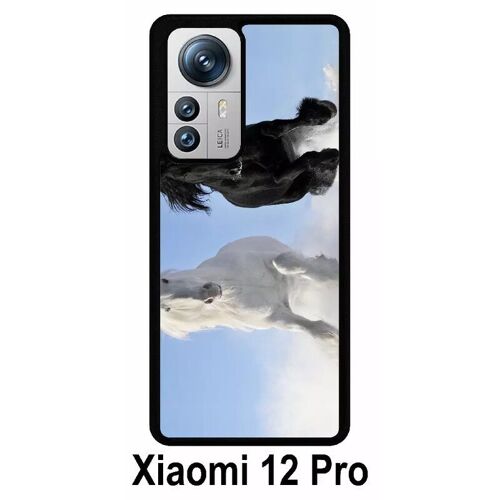 Coque xiaomi 12 pro - chevaux blanc et noir dans la neige - silicone - noir