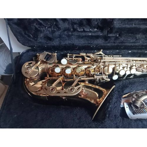 Saxophone Avec Étui Stagg Modele 77-Ssc Longueur 53 Cm Largeur 25 Cm 2,70 Kg