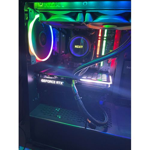 PC Gamer AMD Ryzen 5 5600X - 3.7 Ghz - Ram 16 Go - SSD 500 Go