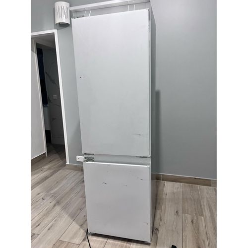 Frigo blanc encastrable