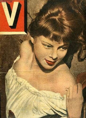 V Magazine N° 267 - Enfer Du Jeu A La Petite Semaine, La Route Au Café, Chez Le Guérisseur Messegué, Les Clients Ouvrent Leurs Coeurs Et Tendent Leurs Pieds, Le Ranch Des Baleines Rapporte 50 Millions(...)