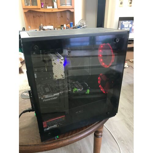 Je Vend Mon Pc Gamer En Très Bon État Je Dispose De Toute Les Facture La Carte Mère A Été Changer Le Prix Et Négociable Si Il Reste Juste 