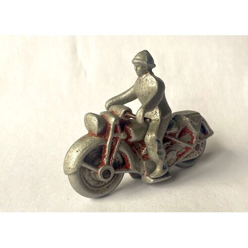 Soldat De Plomb Sur Une Moto , Uniforme De De L'armée Française 1930/1940 , Figurine De Soldat Et Moto Avec Roues Mobiles , Quiralu