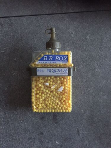 Reservoir 2000 Billes Jaunes Gun Ancienne
