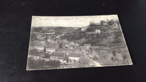 Carte Postale Avallon (89) - Vue Sur Les Cousins Et La Ville En L'état Sur Les Photos