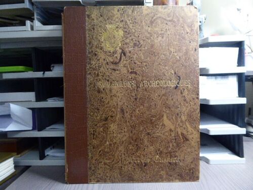 Promenades Archéologiques À Travers Les