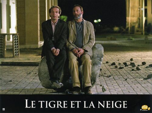 Le Tigre Et La Neige - La Tigre E La Neve : Jeu De 8 Photos D'exploitation Cinématographique - Format 21x28 Cm - De Et Avec Roberto Benigni, Jean Reno, Nicoletta Braschi, Tom Waits, Emilia Fox - 2005