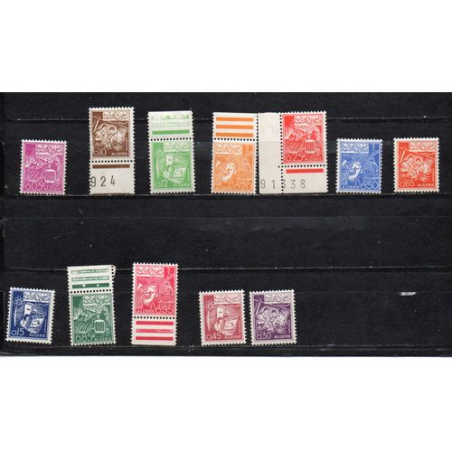 Algérie- Lot De 12 Timbres Neufs Petits Formats- Agriculture- Industrie