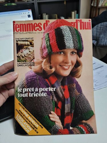 Femmes D'aujourd'hui 1585 .... Le Pret A Porter Tout Tricoté