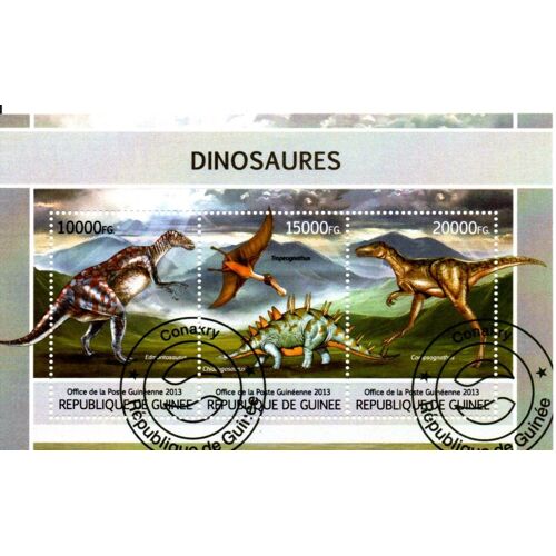 Lot Timbres Thematique " Animaux Prehistoriques 24 "