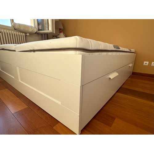 Lit Brimnes Ikea 180*200 Blanc Avec Rangement .