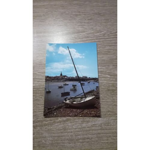 Carte Postale Saint Gilles Croix De Vie En L'état Sur Les Photos