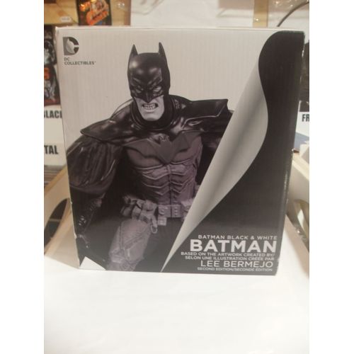 Dc Direct Batman Black And White Statue Bermejo 2nd Edition