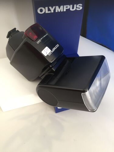 OLYMPUS flash électronique G40