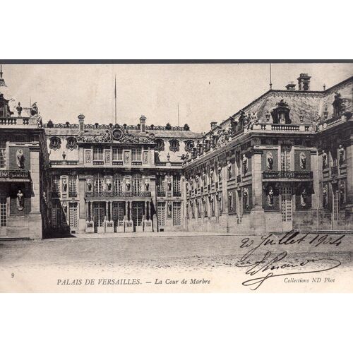 Carte Postale De Versailles (Yvelines) Le Château : La Cour De Marbre (Réf.9)