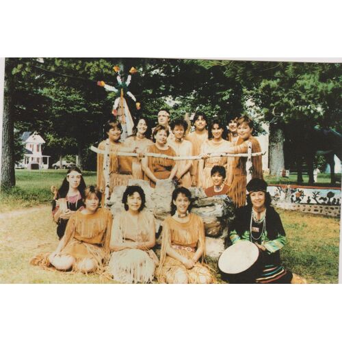 Troupe Mikwobait Musee Des Abenakis Odanak Quebec