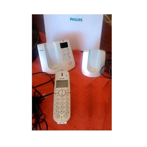 TELEPHONE FIXE SANS FIL A REPONDEUR COMPATIBLE BOX ADSL PHILIPS CD445 BLANC doubl appel ident numéro nom appelant écran bleu 100 nom N° HD 50 message station enregistr Touch larg réveil babyphon 2socl