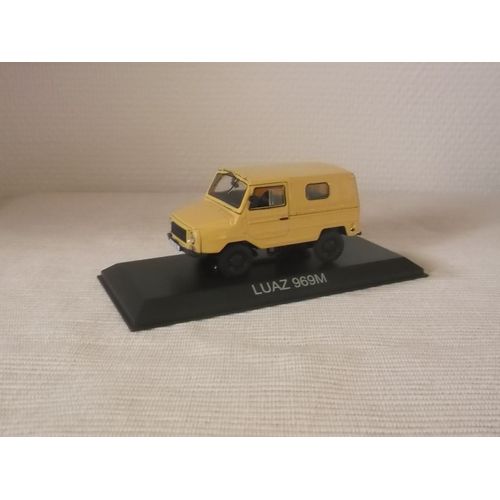 Voiture Luaz 969m 1/43-Deagostini