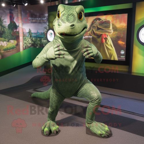 Personnage De Costume De Mascotte Redbrokoly De Dragon De Komodo Vert Forêt Vêtu D'un Short De Course Et De Châles
