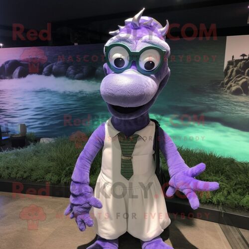Personnage De Costume De Mascotte Redbrokoly De Lavande Loch Ness Monster Habillé Avec Un Gilet Et Des Lunettes